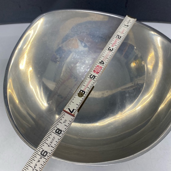 Nambé 527 Handmade Serving Bowl Tri Corner Dish Made of Aluminum Alloy Metal - Picture 7 of 11
